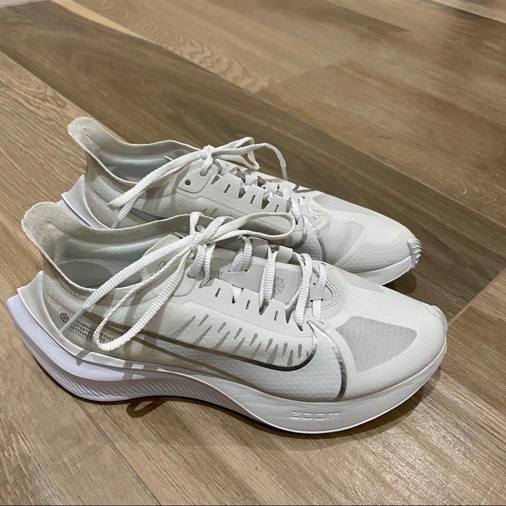 Nike Sneakers!! Great Condition 👟 8.5